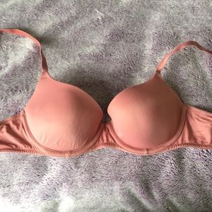 VS/Pink bra